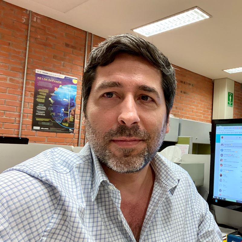 Dr.  Karel Johan Estrada Guerra